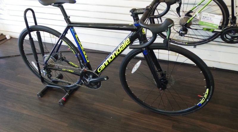 CANNONDALE CAAD OPTIMO DISC TIAGRA（キャノンデール キャド