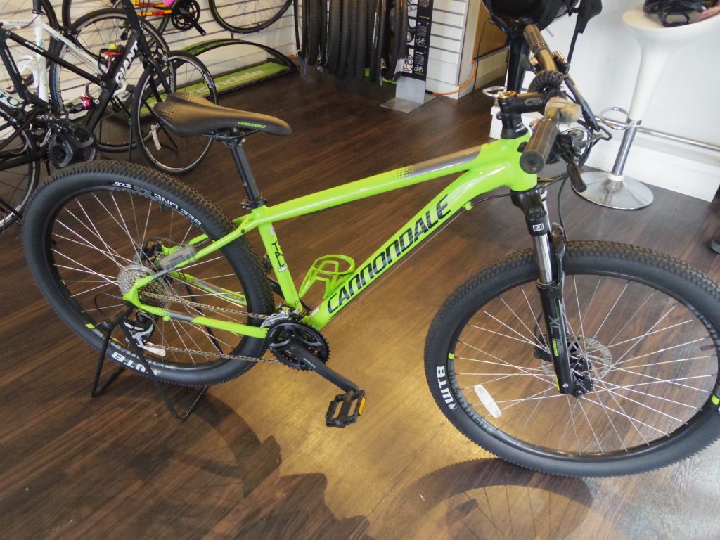 2017 CANNONDALE TRAIL6(キャノンデール トレイル6) | 横浜・新宿