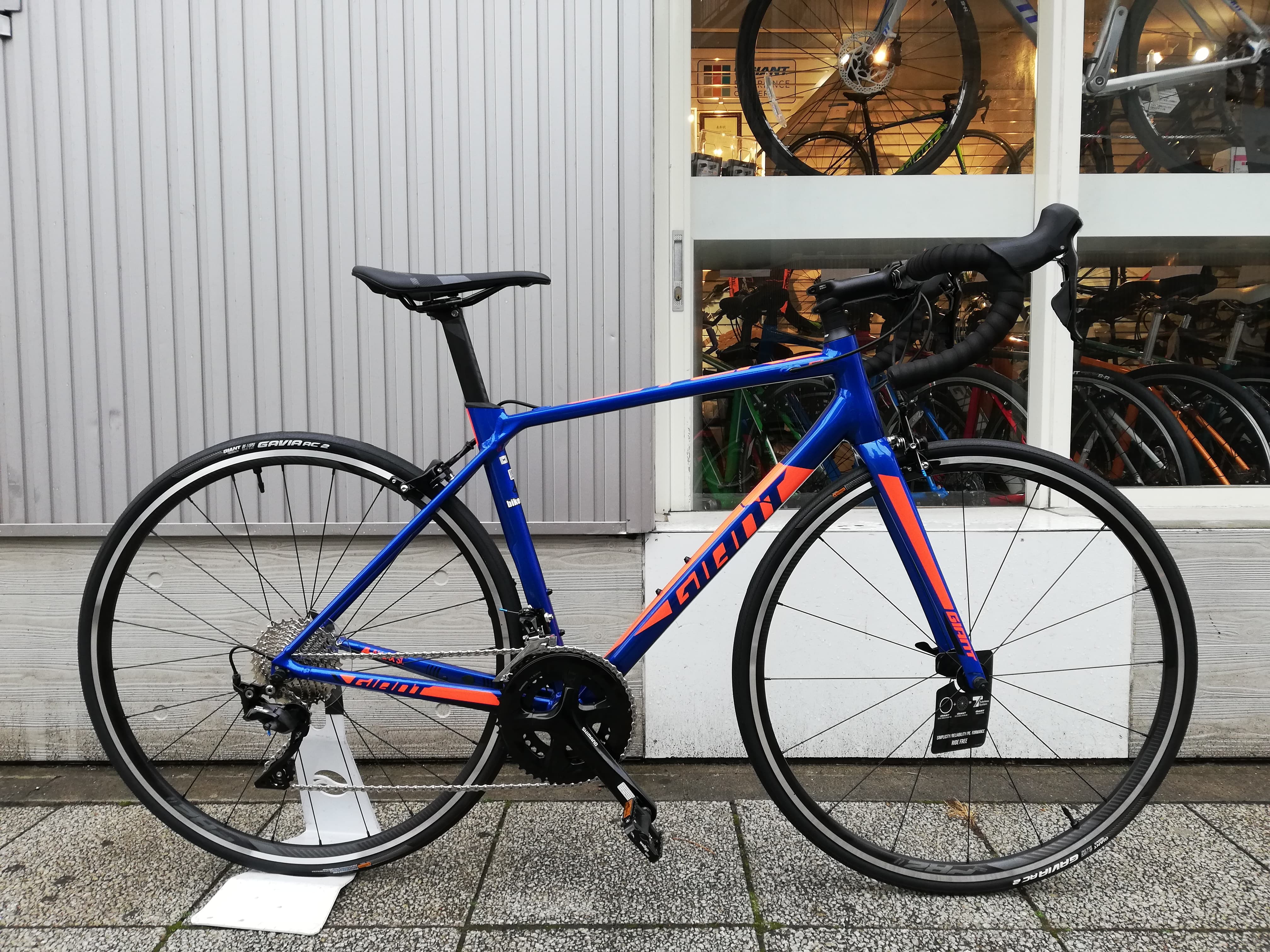 最強コスパロードバイクのオンパレード！ 2019 GIANT TCR SL 1 